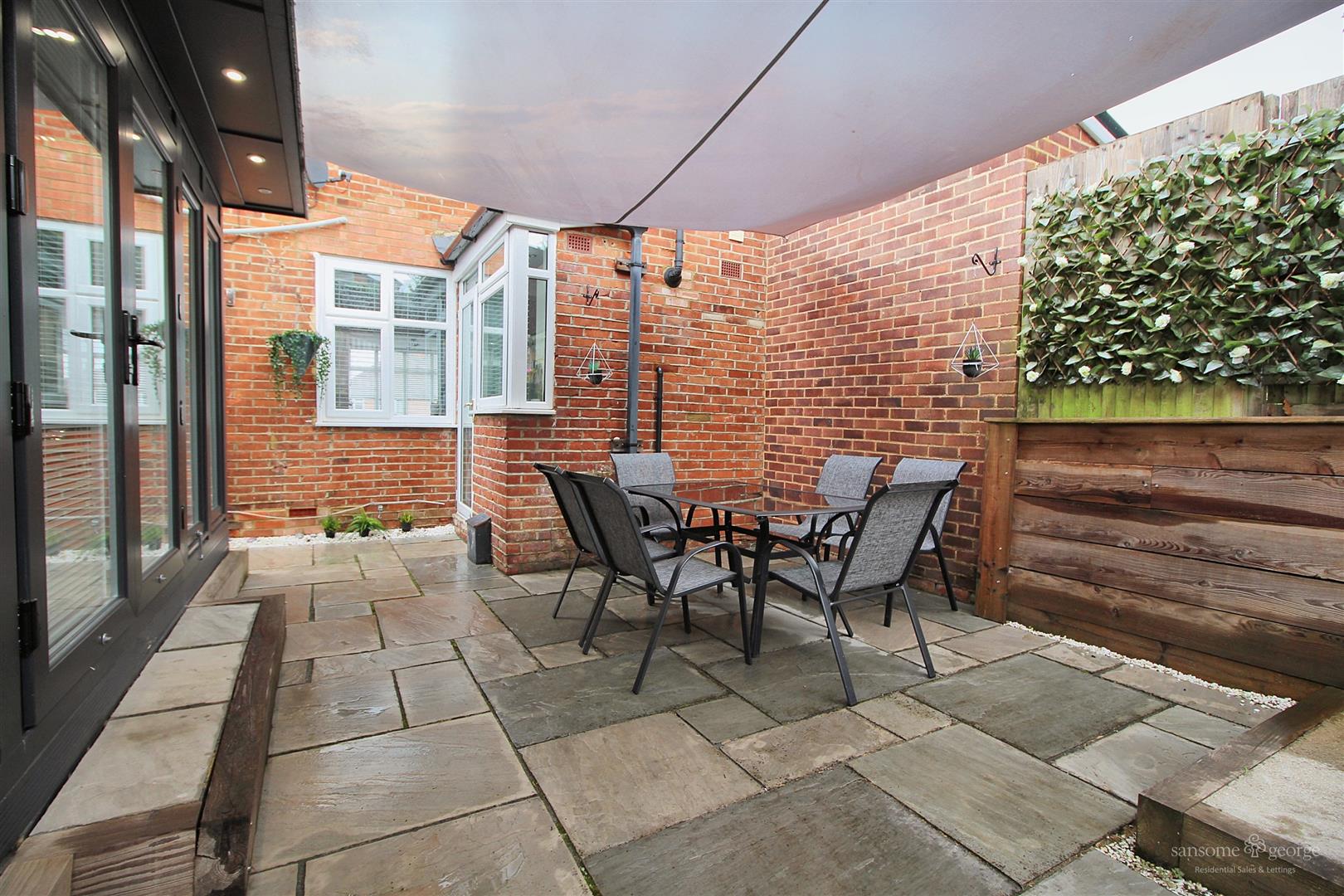 Grasmere Avenue, Tilehurst, Reading